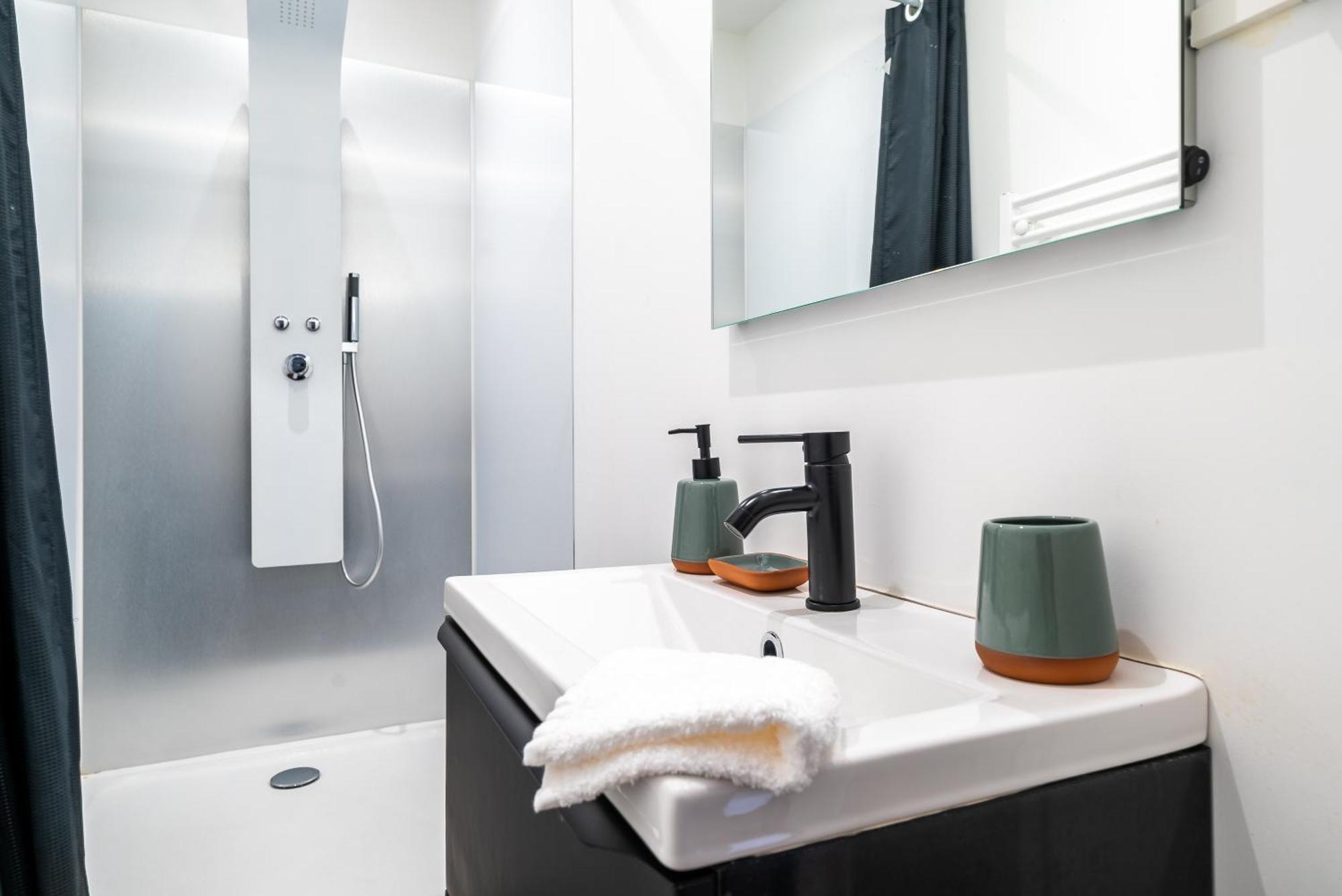 Mon Appart'Hotel - Gare De Limoges - Appartement Familial - Parking En Supp Екстер'єр фото